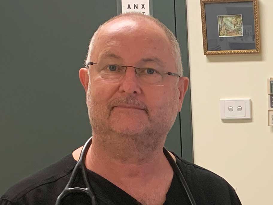 Dr Simon Holliday
